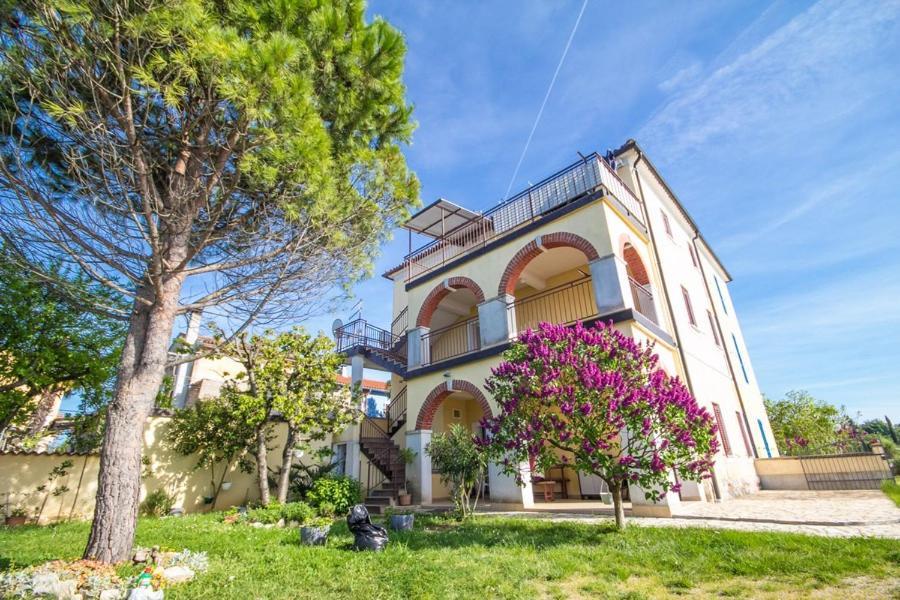 Apartment Bencic Karigador Exterior foto